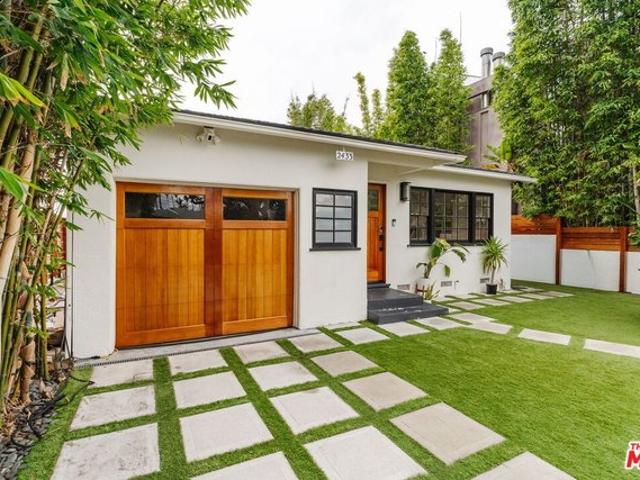 House for sale in Canoga Park, California