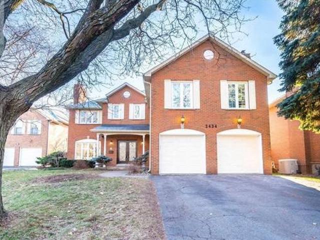House for sale in Oakville, Ontario