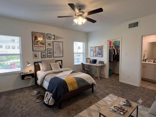 Townhouse for sale in Denton, Texas