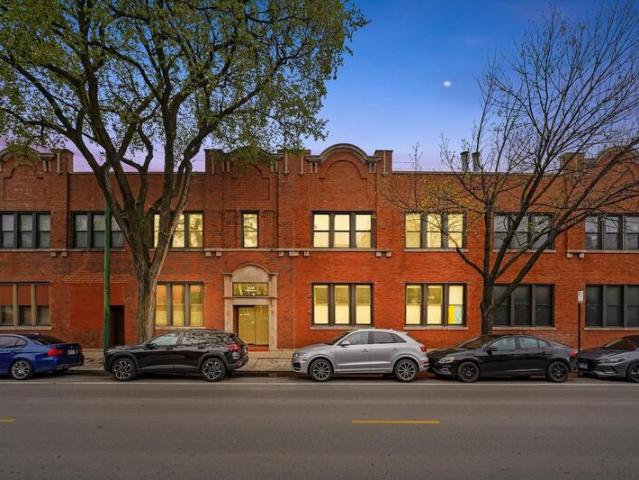 Duplex for sale in Chicago