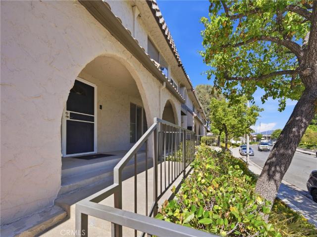 Townhouse for sale in Canyon Country, California
