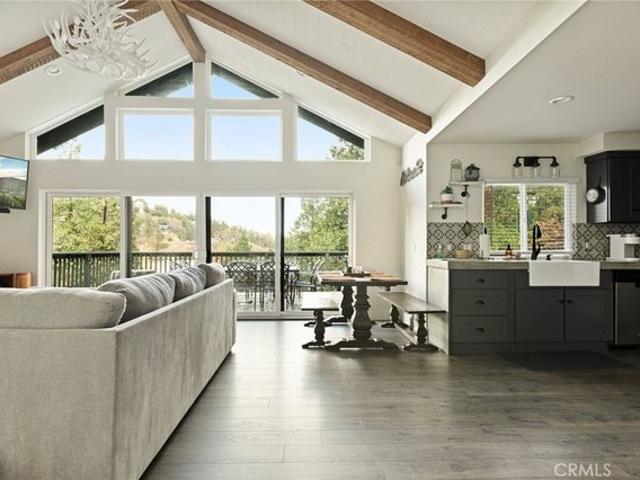 House for sale in Crestline, San Bernardino County