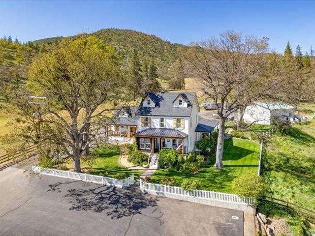 House for sale in Fort Jones, California
