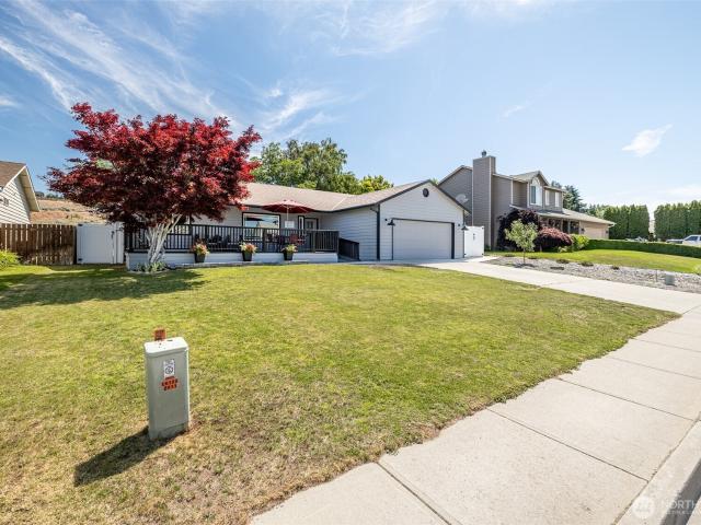 House for sale in East Wenatchee