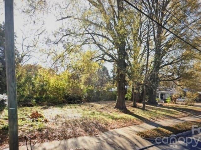 Land for sale in Mecklenburg, North Carolina