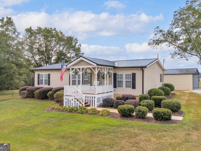 House for sale in Danielsville, Madison County