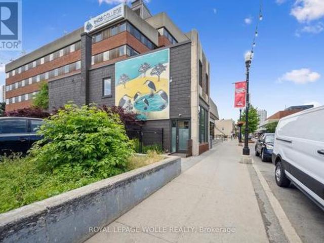 Commercial for rent in Kitchener, Ontario