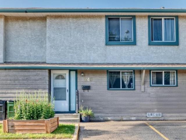 Townhouse for sale in Abbottsfield, Edmonton