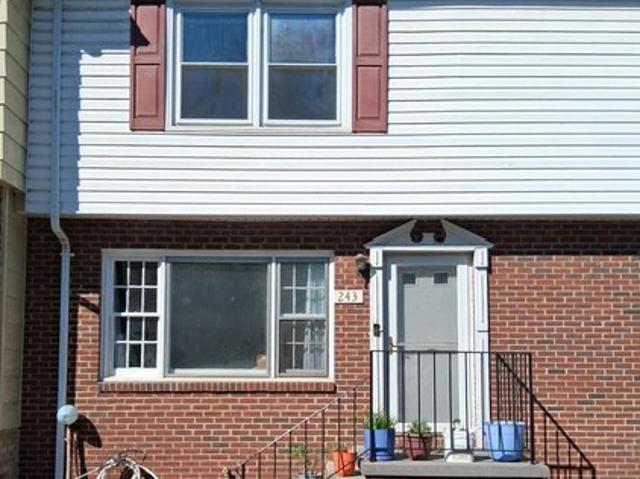 Townhouse for sale in Virginia