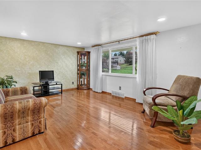 House for sale in Robinson Township, Allegheny County