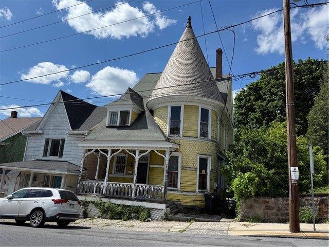 House for sale in Carbon, Pennsylvania