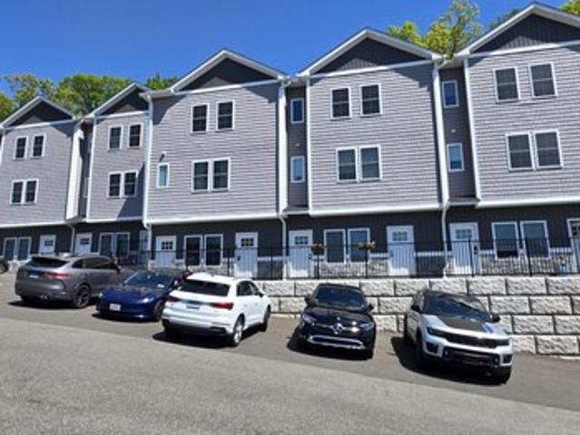 Condo for sale in Oakville, Connecticut