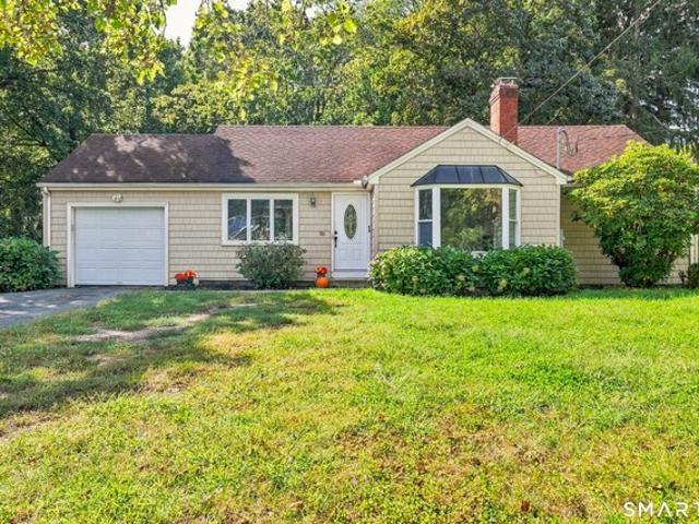 House for sale in Windsor Locks, Capitol Planning Region