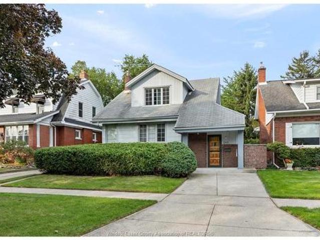 House for sale in Riverside, Windsor