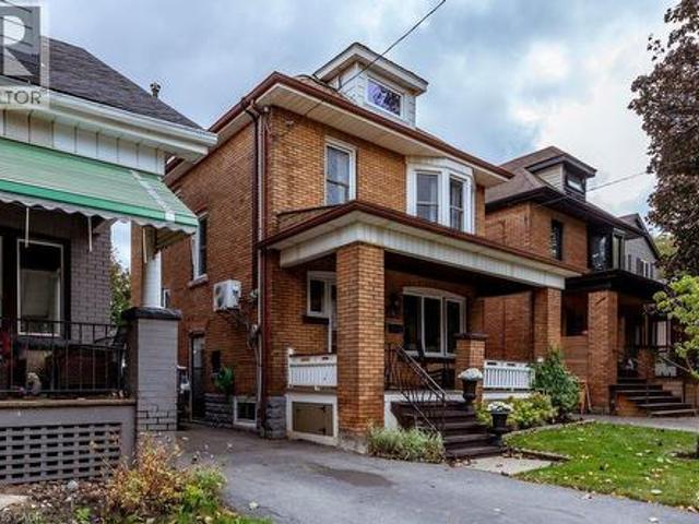 House for sale in Ancaster, Ontario