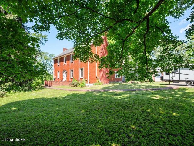 House for sale in Shepherdsville, Kentucky