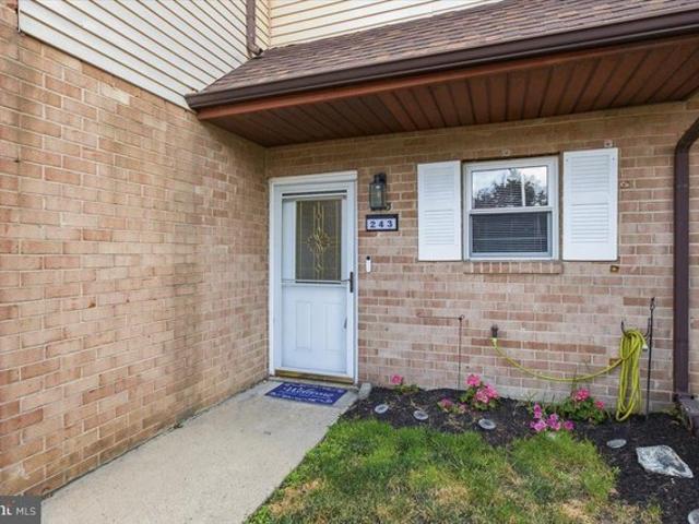 Townhouse for sale in Clementon, New Jersey