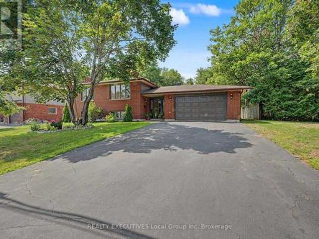 House for sale in North Bay, Ontario