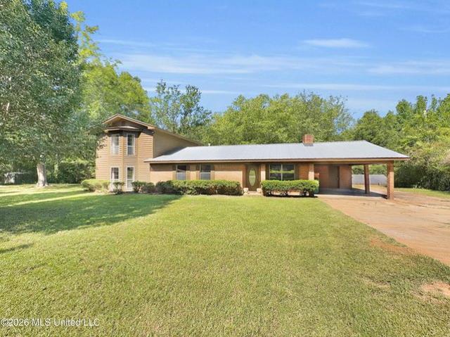 House for sale in Carthage, Mississippi