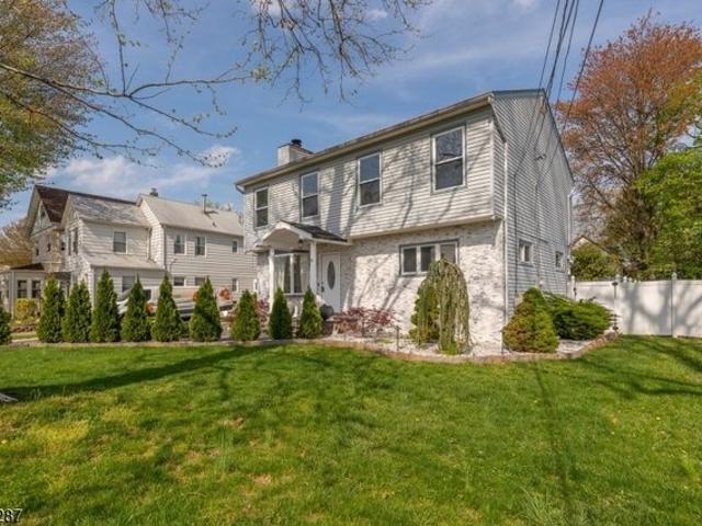 House for sale in Kenilworth, New Jersey