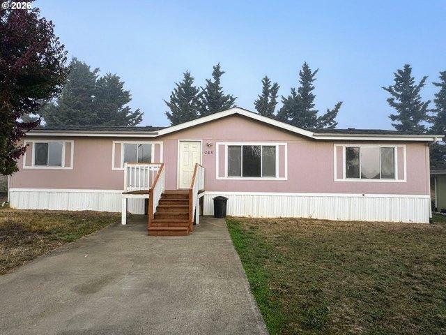 House for sale in Roseburg, Douglas County