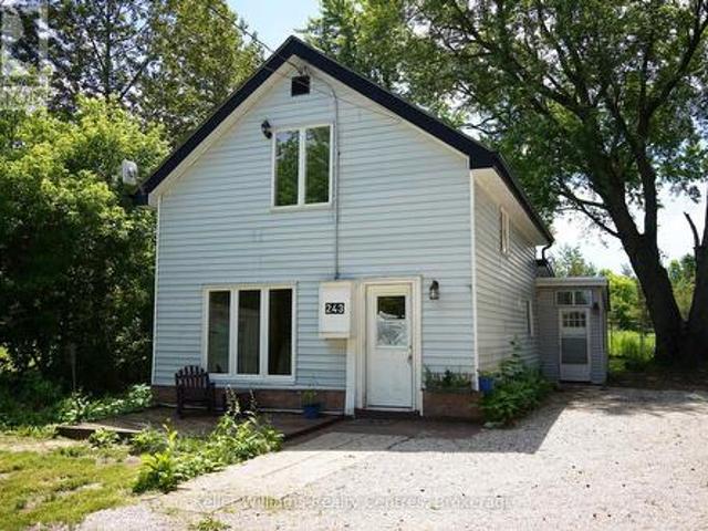 House for sale in Ontario