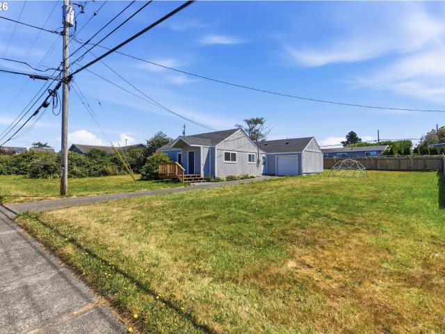 House for sale in Empire, Coos Bay