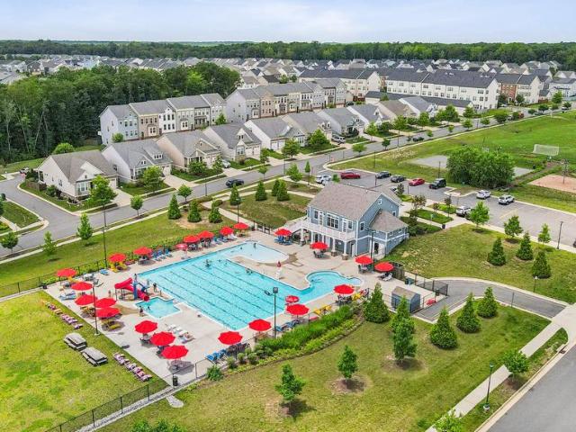 Condo for sale in Virginia