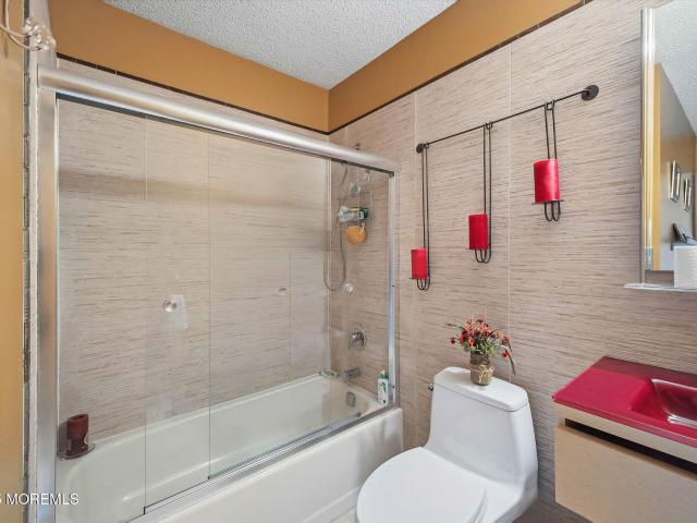 House for sale in East Brunswick, New Jersey