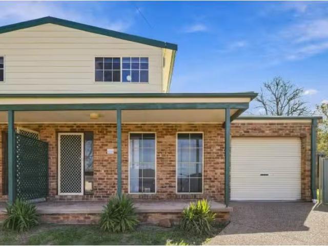 Condo for rent in Bateau Bay, New South Wales