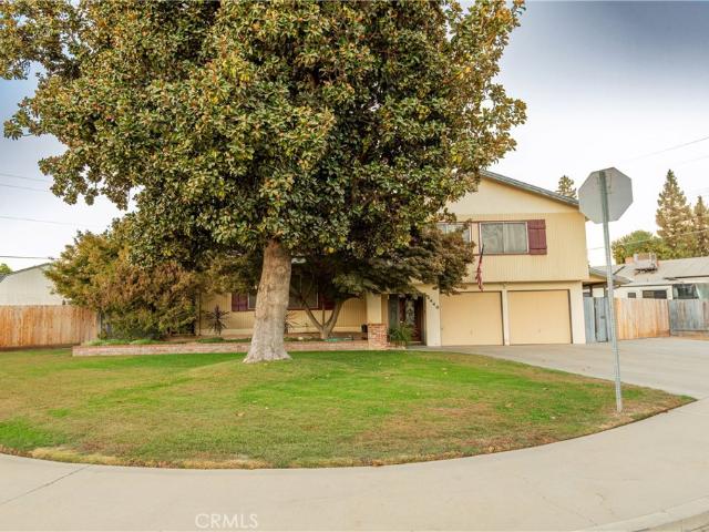 House for sale in Visalia, Tulare County