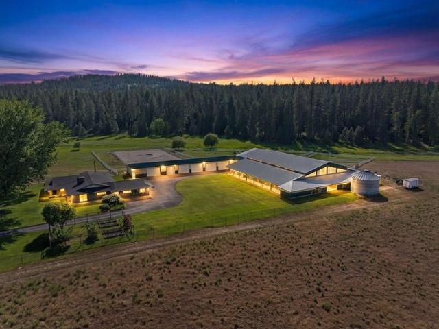 House for sale in Chattaroy, Washington