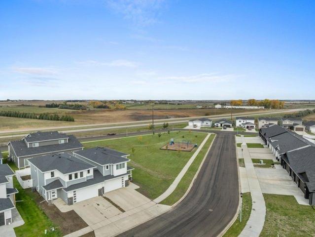 House for sale in Minot, Ward County