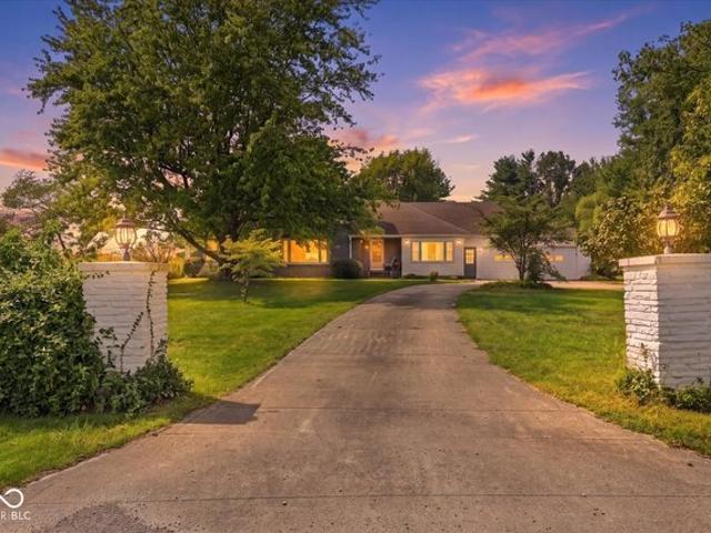 House for sale in Shelbyville, Shelby County