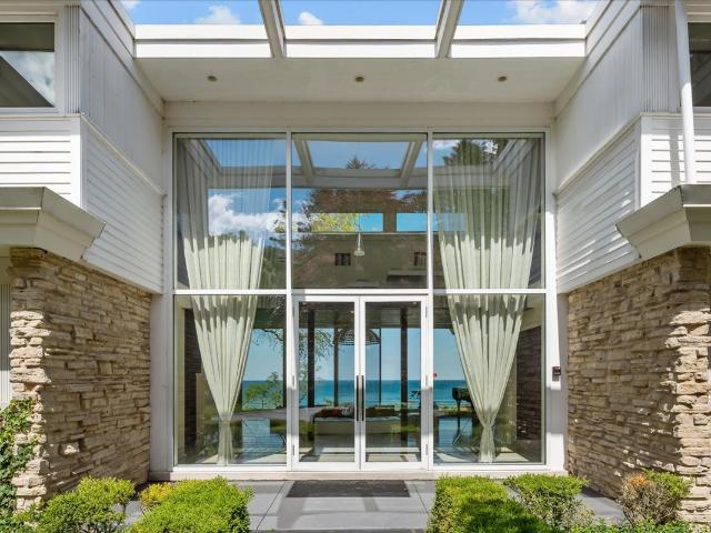 House for sale in Highland Park, Illinois