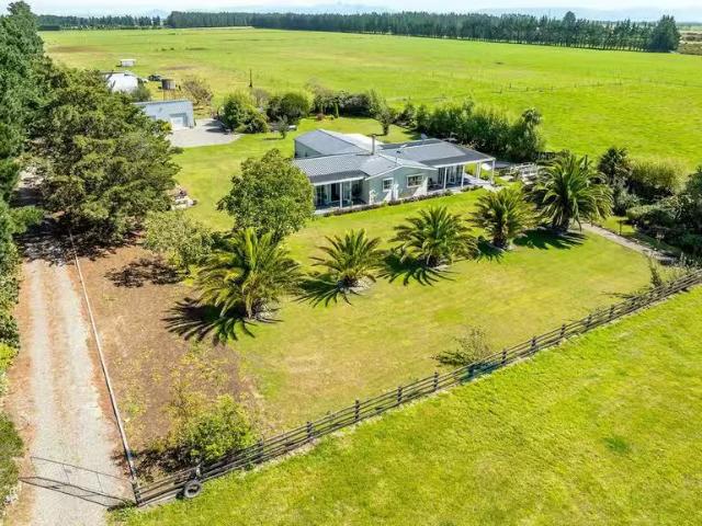 House for sale in Canterbury