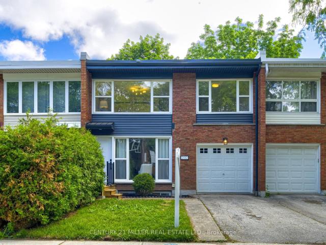 Townhouse for sale in Woburn, Ontario