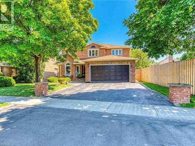 House for sale in Oakville, Ontario