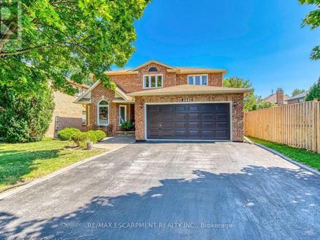 House for sale in Oakville, Ontario