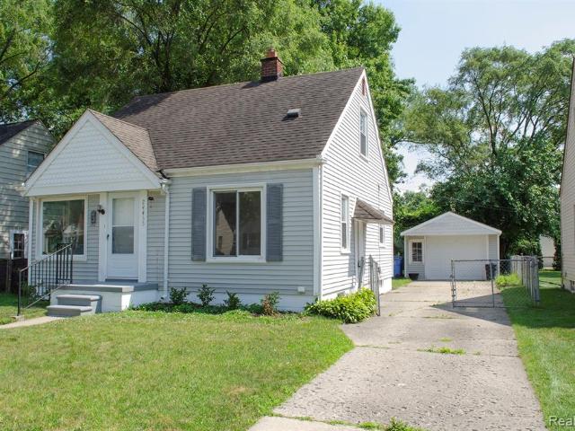House for sale in Dearborn Heights