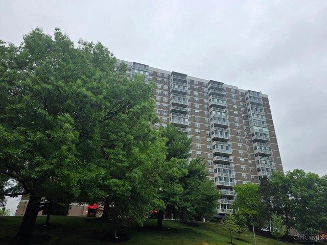 Condo for sale in Roselawn, Ohio