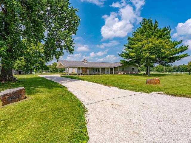 House for sale in Boonville, Warrick County