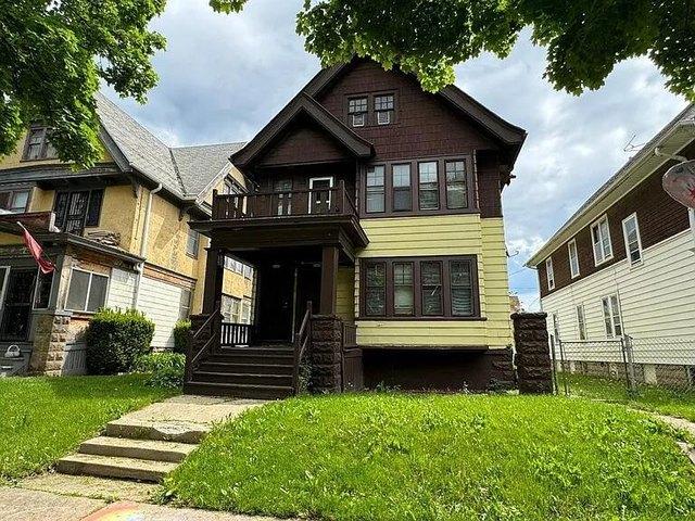 House for sale in Milwaukee, Wisconsin