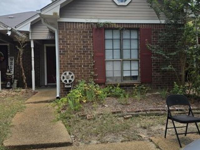 Townhouse for sale in Jackson, Mississippi