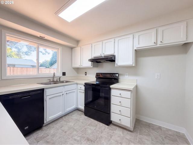 House for sale in Golden Acres, Hillsboro