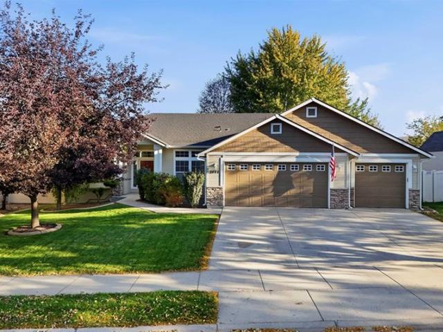 House for sale in Crimson Point, Kuna