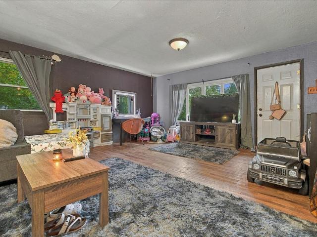 House for sale in Hudson, McLean County