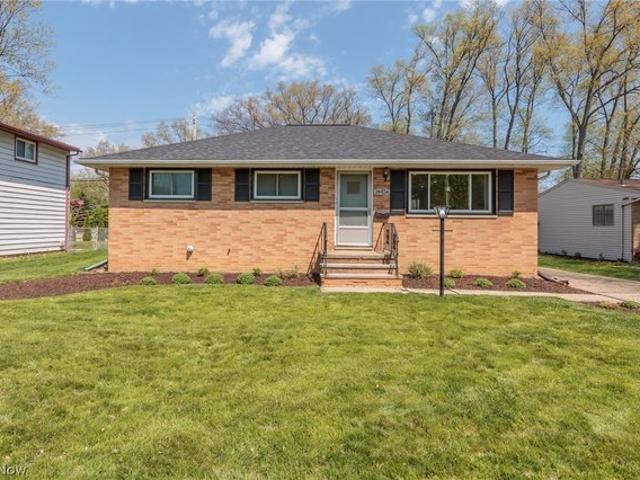 House for sale in North Olmsted, Ohio