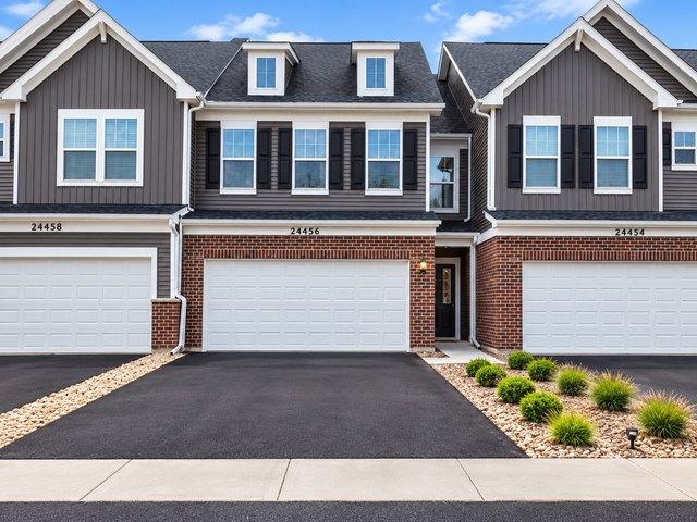 Townhouse for sale in Plainfield, Will County