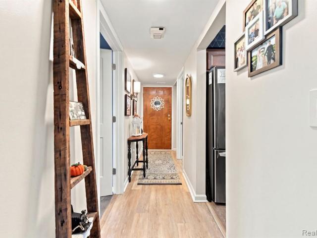 Condo for sale in Trenton, Wayne County